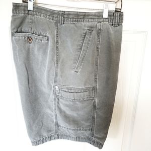 Tommy Bahama 42 twill cargo short